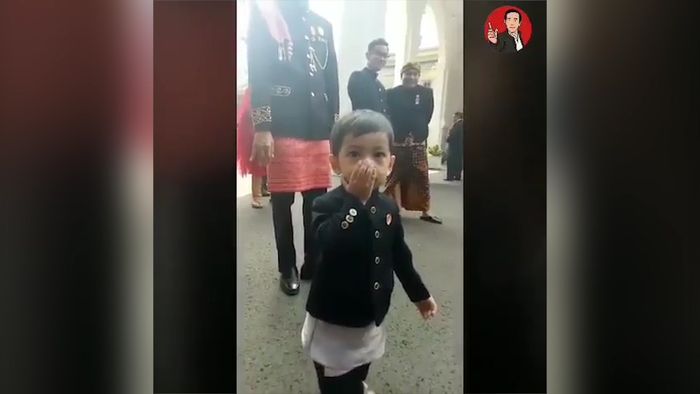  Tingkah Laku Menggemaskan Cucu Jokowi di Istana