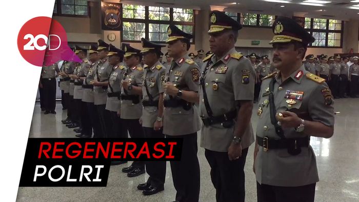 Kapolri Lantik 6 Kapolda dan Kadiv Propam Polri