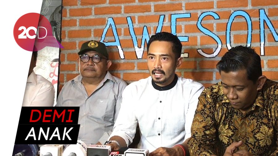 Ngaku Dikhianati Istri, Yama Carlos Tetap Tak Ingin Cerai