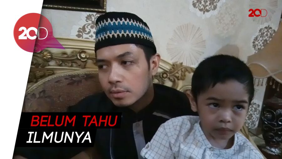 Kurban Sapi, Dude Harlino Tak Sanggup Potong Sendiri