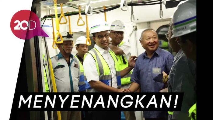 Pengalaman Pertama Anies Jajal MRT Jakarta