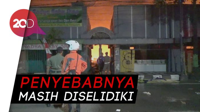 Pasar Pon Trenggalek Terbakar, Ratusan Lapak Pedagang Ludes 
