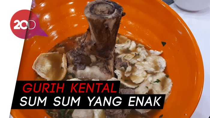 Puas Santap Bakso Buntut dan Rusuk Sum Sum Jumbo