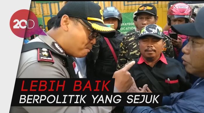 Sandiaga Ogah Komentari Ricuh #2019GantiPresiden di Surabaya 