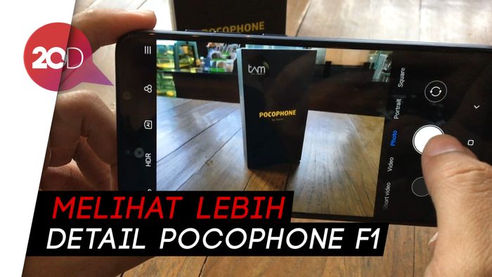 Unboxing Pocophone F1, Smartphone Flagship dari Xiaomi
