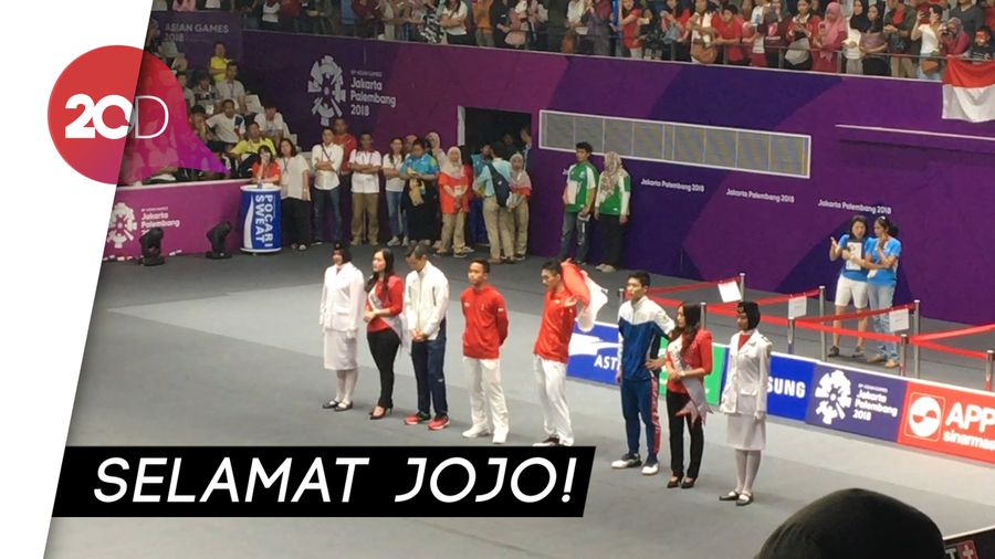 Jonatan Christie Dapat Emas dan Buka Baju, Netizen Menggila 
