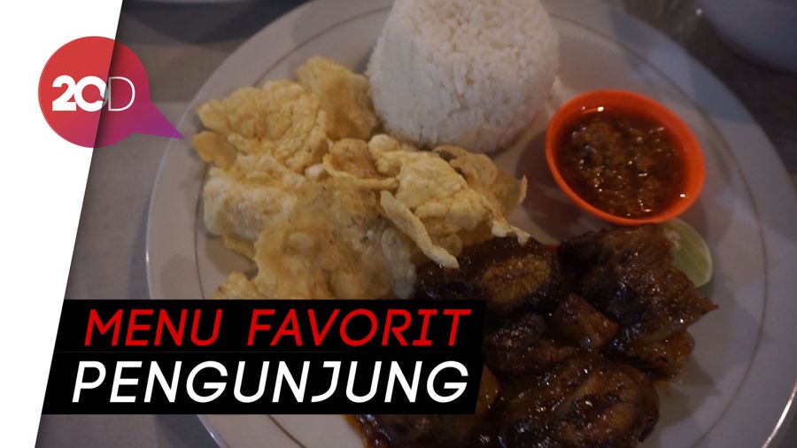 Lembut Gurih Sop Iga Bakar di Rumah Huk Family Resto