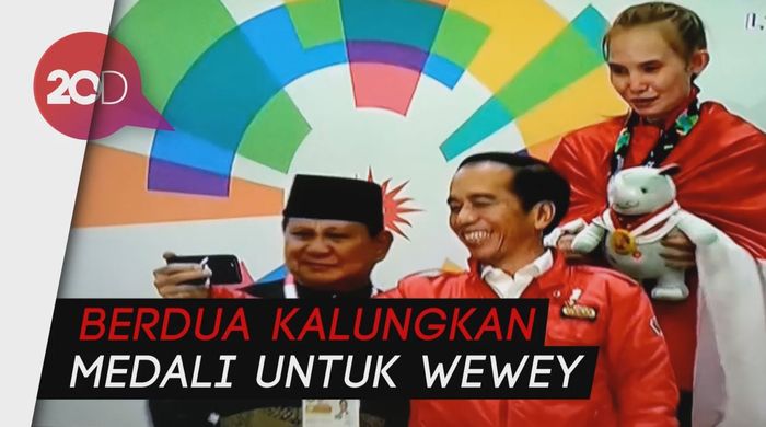 Jokowi-Prabowo Ngevlog Bareng saat Kemenangan Wewey Wita