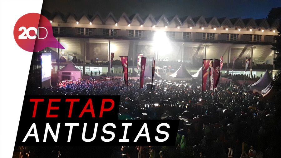 Hujan Deras, Nobar Closing Asian Games Tak Bubar