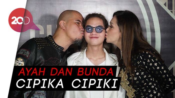 Ahmad Dhani dan Maia Akur, Dul Jaelani Terharu