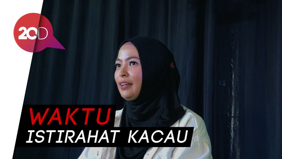 Kelelahan Tur Dua Kota, Tantri Kotak Kehabisan Suara
