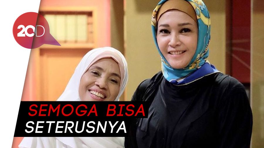 Cantiknya Maia Estianty Tampil Berhijab saat Pengajian