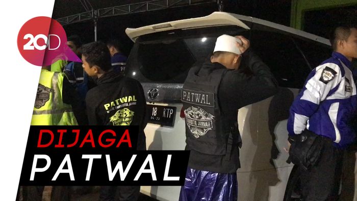 Antar Habib Usman Kajian, Kartika Putri Pilih Tunggu di Mobil