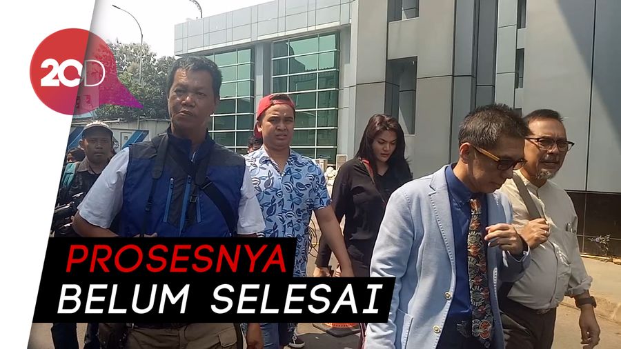 Hilda Vitria Sebut Kriss Hatta Tak Bisa Gugat Cerai Dirinya