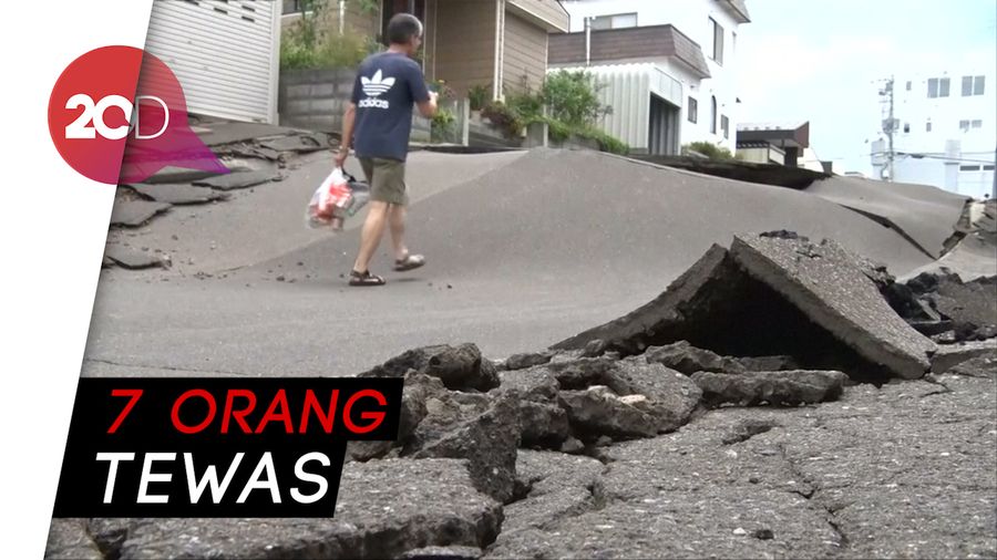  Longsor, Rumah Terangkat, Bukti Kedahsyatan Gempa Hokkaido