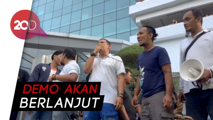 Pengemudi Taksi Online Nilai Manajemen Tak Punya Itikad Baik!