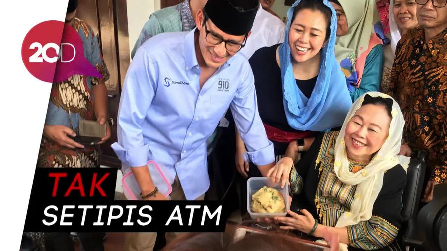 Sowan ke Istri Gus Dur, Sandiaga Diberi Bekal Tempe 