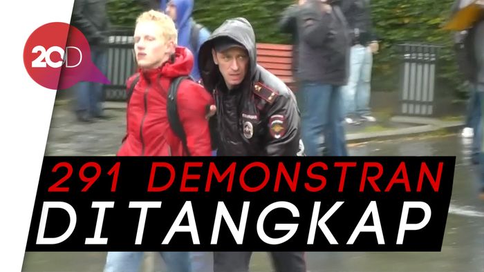 Protes Besar-besaran di Rusia Tolak Batas Usia Pensiun