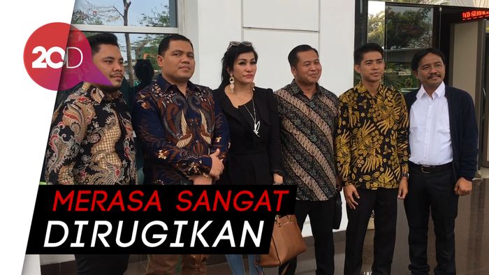 Elvy Sukaesih Akan Laporkan Balik Mega Makcik