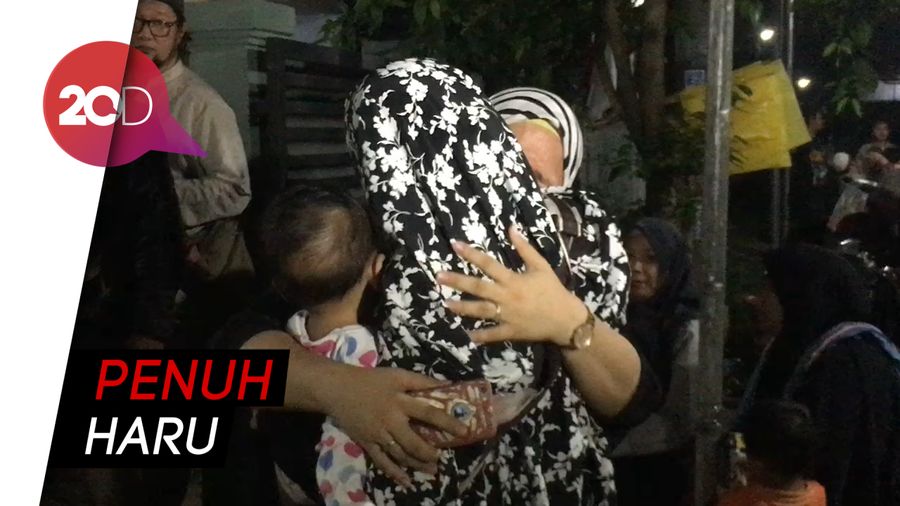 Begini Suasana Rumah Duka Debby Nasution