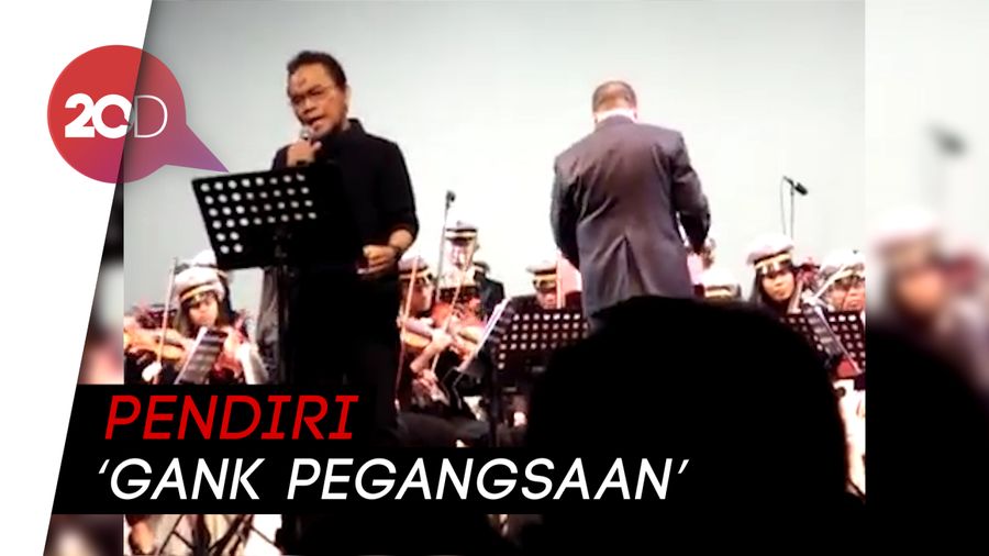 Tengah Pimpin Taklim, Musisi Debby Nasution Wafat