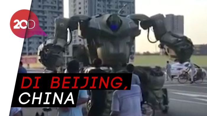 Ada Transformers Berkeliaran di Jalanan Beijing
