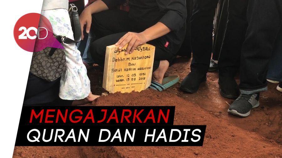Debby Nasution Guru Sejati Bagi Neno Warisman