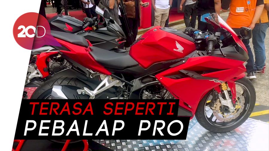 Ganindra Bimo Terkesan Setelah Tunggangi CBR 250 RR