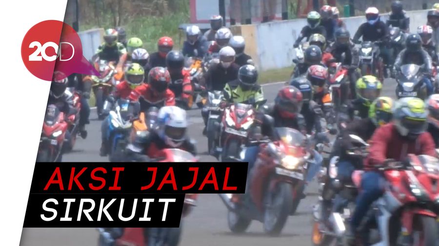 Parade Riders Honda Panaskan Aspal Sentul