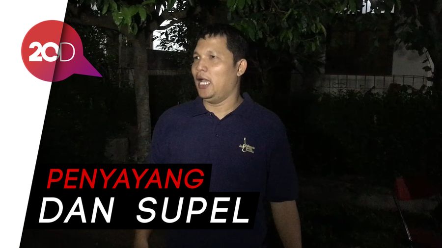 Sosok Debby Nasution di Mata Keluarga