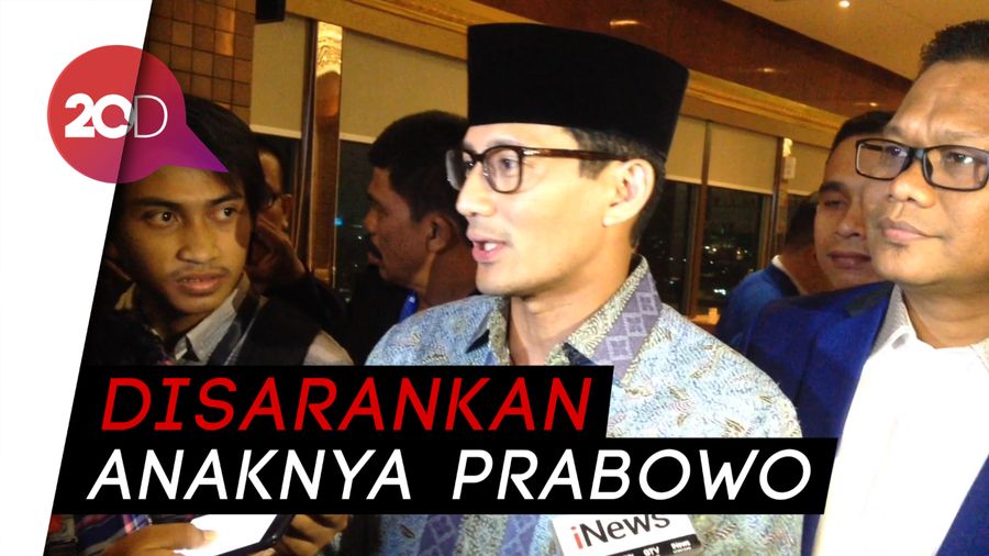 Di Acara PAN, Sandi Cerita Soal Baju Biru 