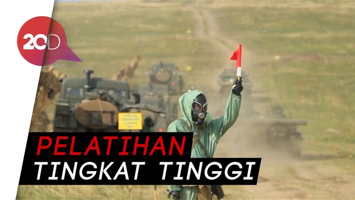 Militer Rusia Berlatih Menangkal Serangan Kimia 