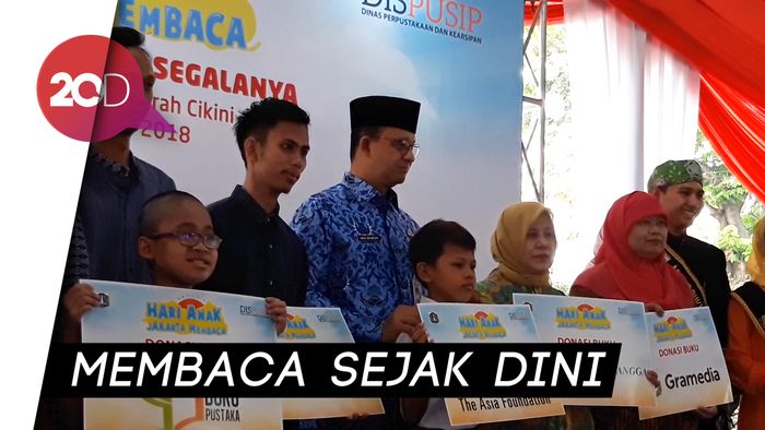 Anies Bakal Intensifkan Program Membaca di Kampung-kampung 