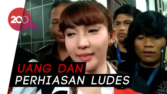 Duh! Rumah Roro Fitria Dibobol Maling