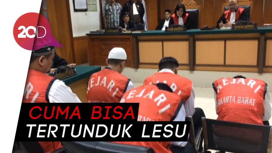 Lima Penyelundup 1,3 Ton Ganja Dituntut Hukuman Mati!