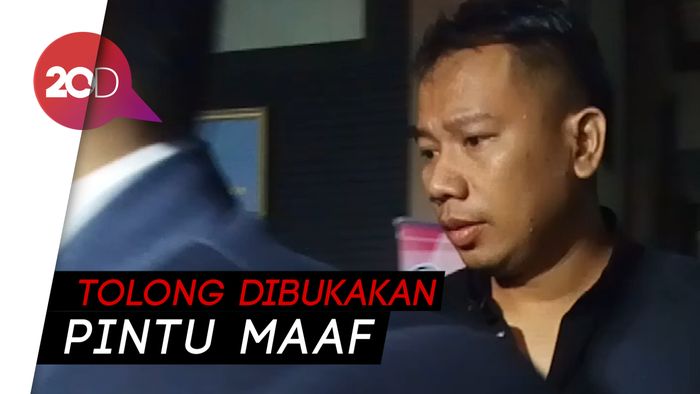 Dear Angel Lelga, Ada Pesan Nih dari Vicky Prasetyo