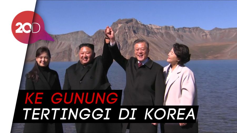 Kala Dua Pemimpin Korea Berwisata Bersama