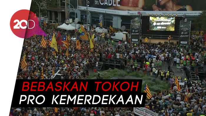 Ribuan Warga Barcelona Turun ke Jalan