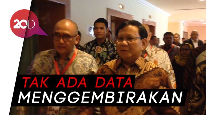 Melalui Buku, Prabowo Sebut Kondisi Indonesia Semakin Parah 