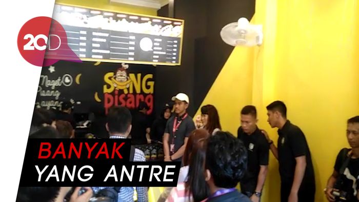 Empal Gentong Jadi Alasan Kaesang Buka Sang Pisang di Cirebon