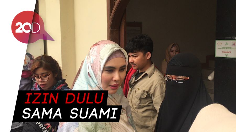 Kartika Putri: Hijrah Nggak Laku, Salah Banget!