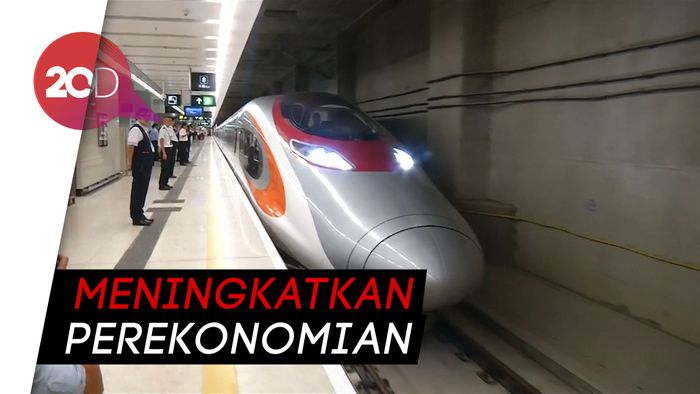  Kereta Peluru Hong Kong-China Resmi Melaju