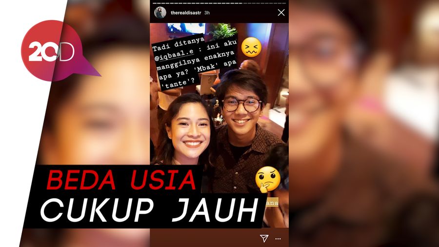 Iqbaal Bingung Panggil Dian Sastro Kakak atau Tante