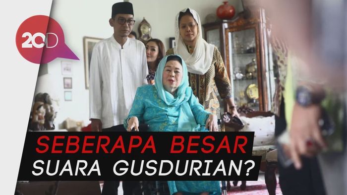 Jokowi-Prabowo Berebut Dukungan Yenny Wahid
