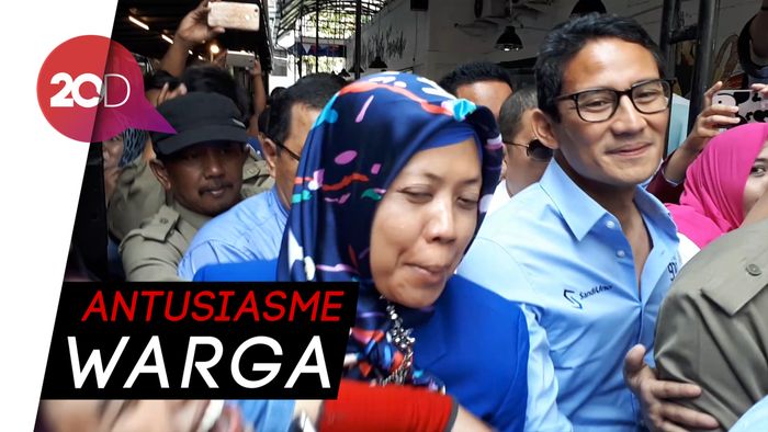 Kampanye di Surabaya, Sandiaga Diserbu Emak-emak