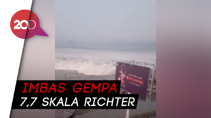 Detik-detik Tsunami Menerjang Pesisir Palu