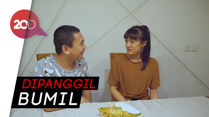 Istri Raditya Dika Sudah Hamil?
