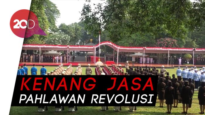 Penuh Khidmat, Jokowi Pimpin Upacara Hari Kesaktian Pancasila