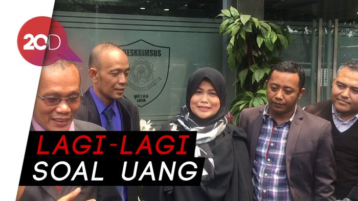 Walah! Vicky Prasetyo Vs ADA Tour and Travel