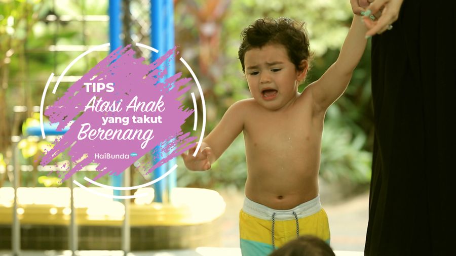 Tips Atasi Anak yang Takut Berenang